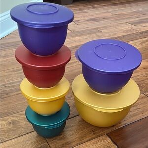 Tupperware  Bowls